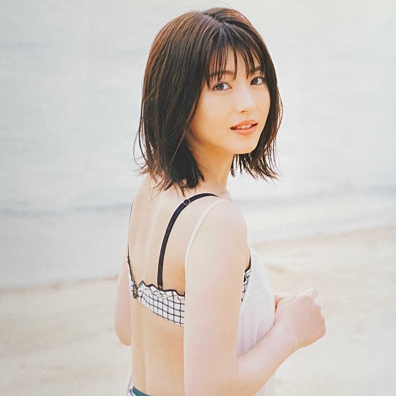 □浜辺美波写真集 20 ポストカード2枚付 中古品 smbetc088620 - メルカリ