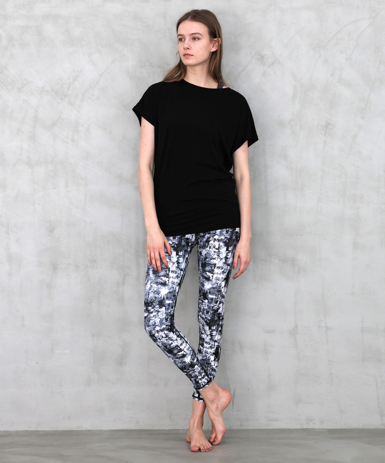 Julier ジュリエ 花柄 ヨガウェアセット グレー系 Julier/ジュリエ注目