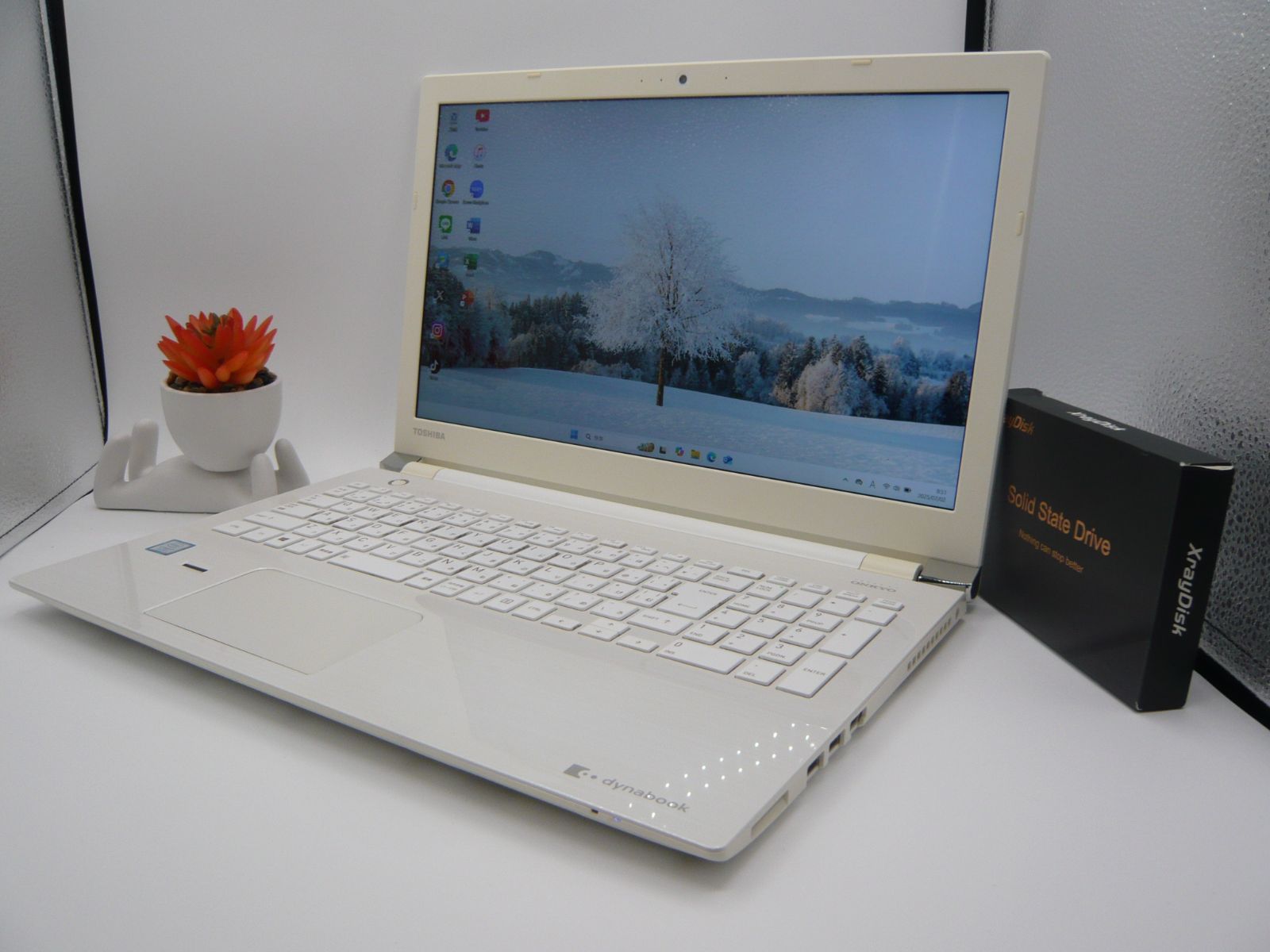 コスパならこの一台】東芝・リュクスホワイト☆7世代i7☆メモリ16GB