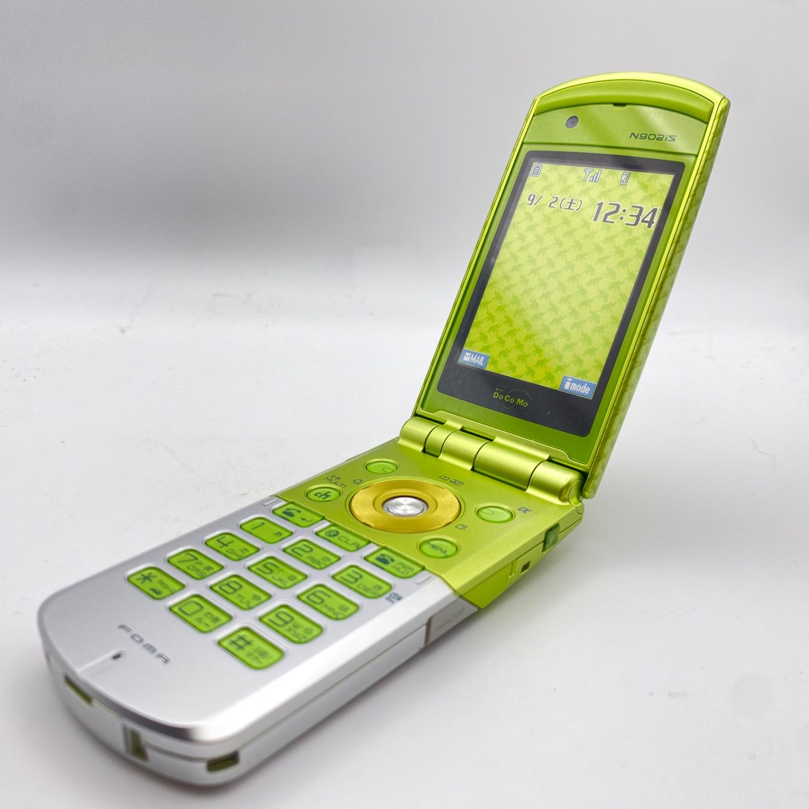 Docomo/ドコモ N902iS FOMA ピスタッシュグリーン モックアップ
