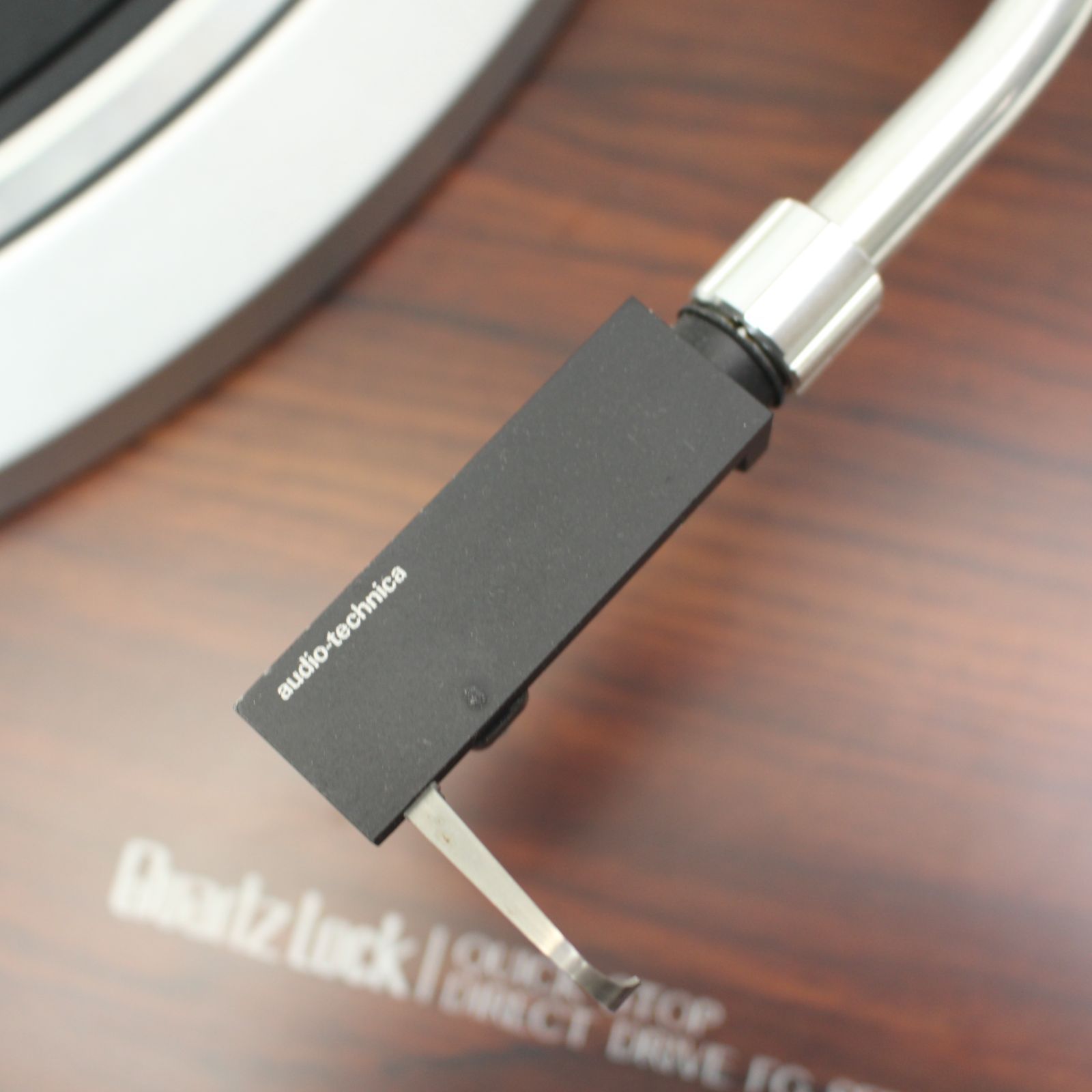 レコードプレーヤー