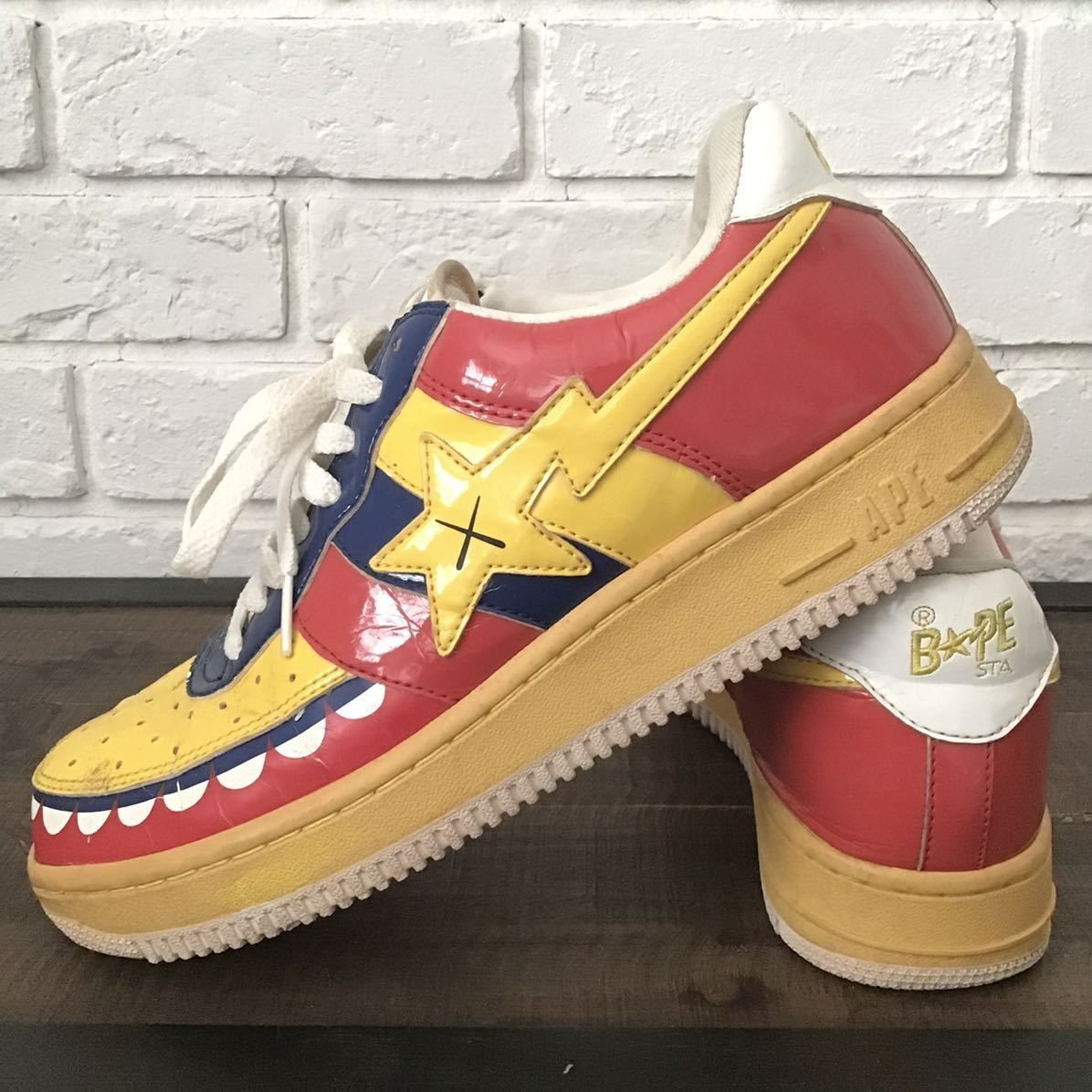 KAWS CHOMPERS BAPESTA 27.5cm US9.5 a bathing ape BAPE STA shoes sneakers  カウズ エイプ ベイプ ベイプスタ スニーカー NIGO