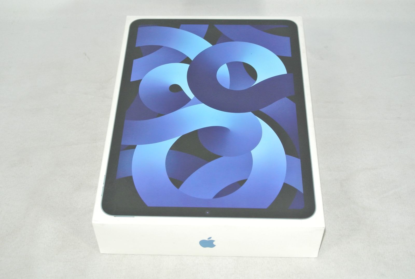 Apple iPad Air第5世代 3M9E3J/A 64GBブルー 展示美品 中古】〔展示品〕 iPad Air 第5世代 64GB ブルー 3M9E3J／A Wi-Fi