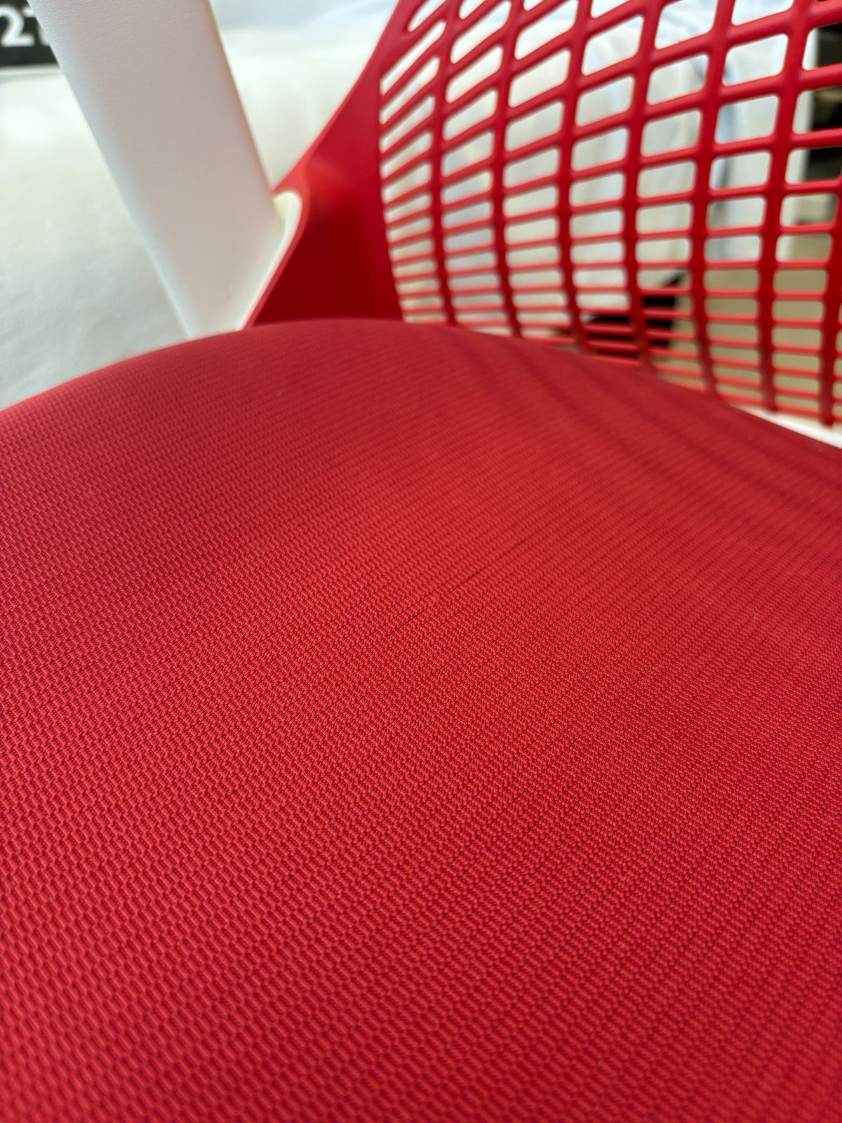 RED セイルチェア