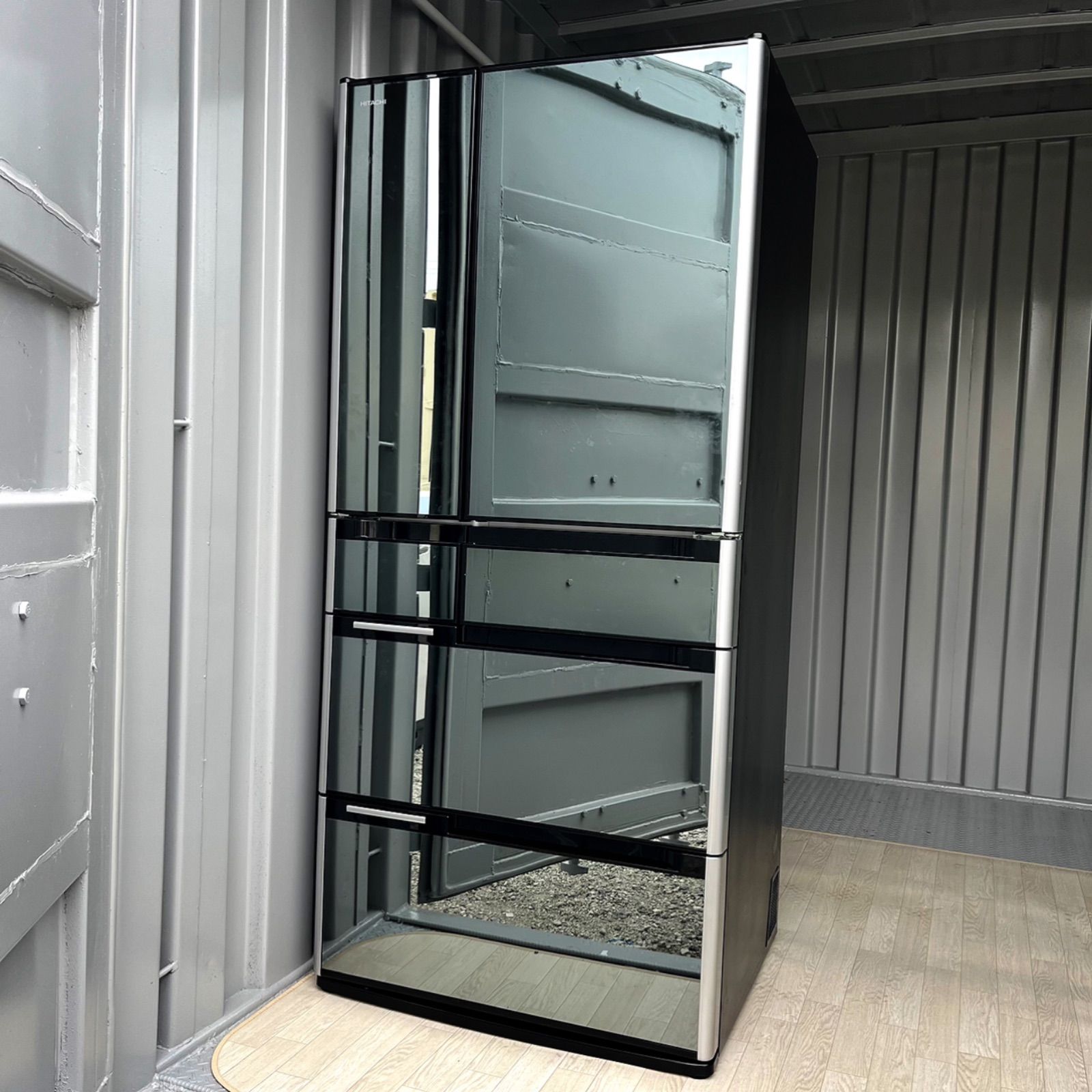 おしゃれインテリアミラー大容量冷蔵庫