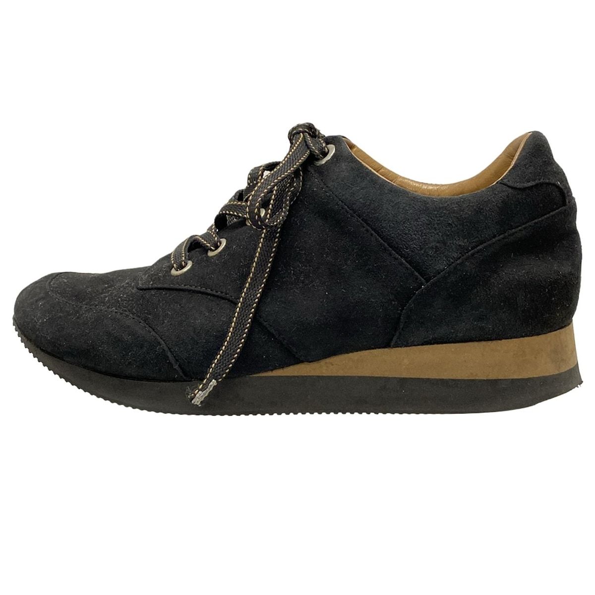 【関税込み】Max Mara タン スライド スニーカー Max Maraのタン スライド スニーカーがセール中