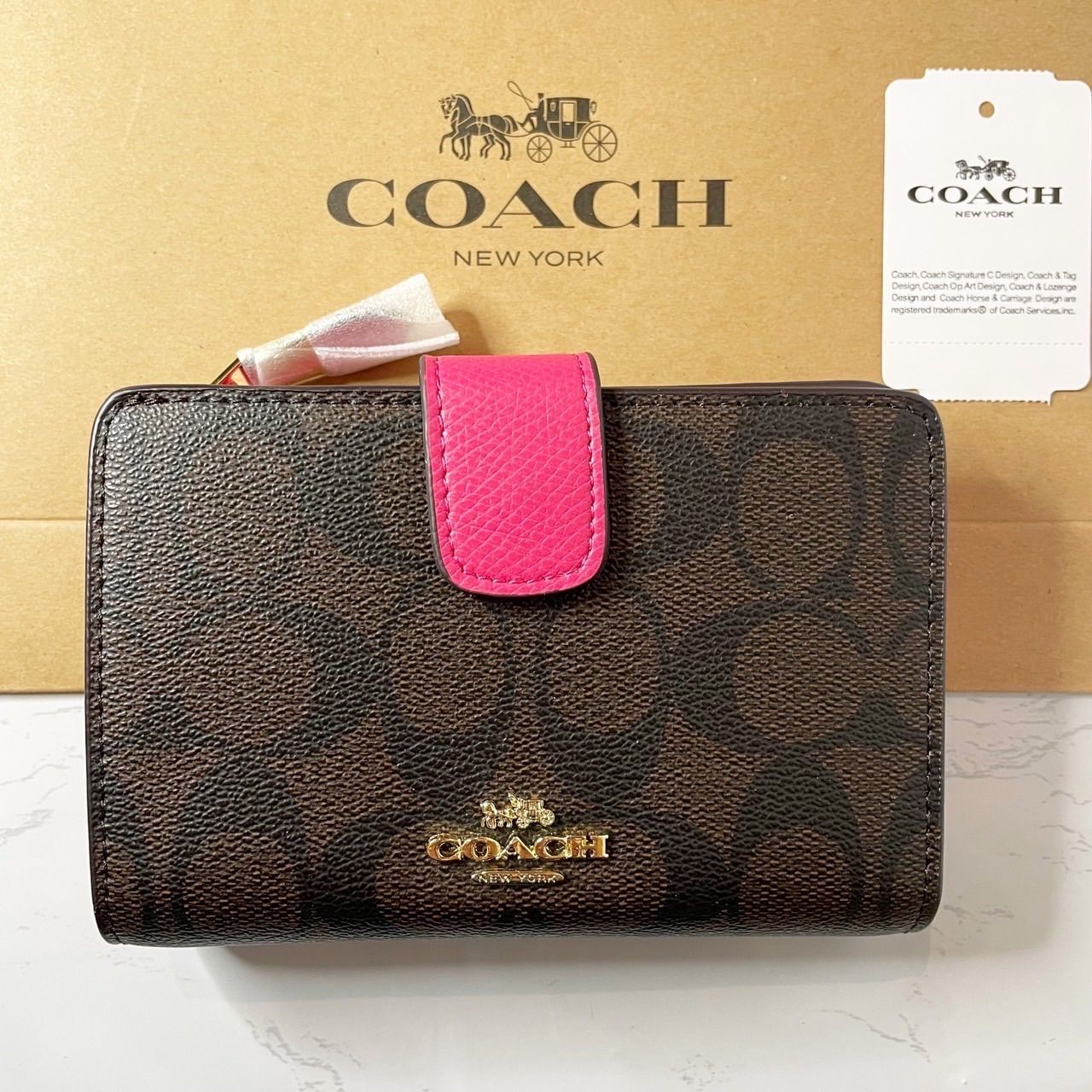 COACH シグネチャー ミディアムコーナージップ 折り財布 ブラウン