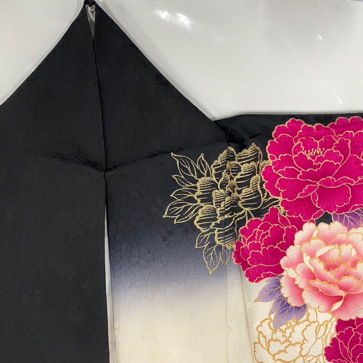 振袖 美品 名品 牡丹 蝶 刺繍 金彩 クリーム 袷
