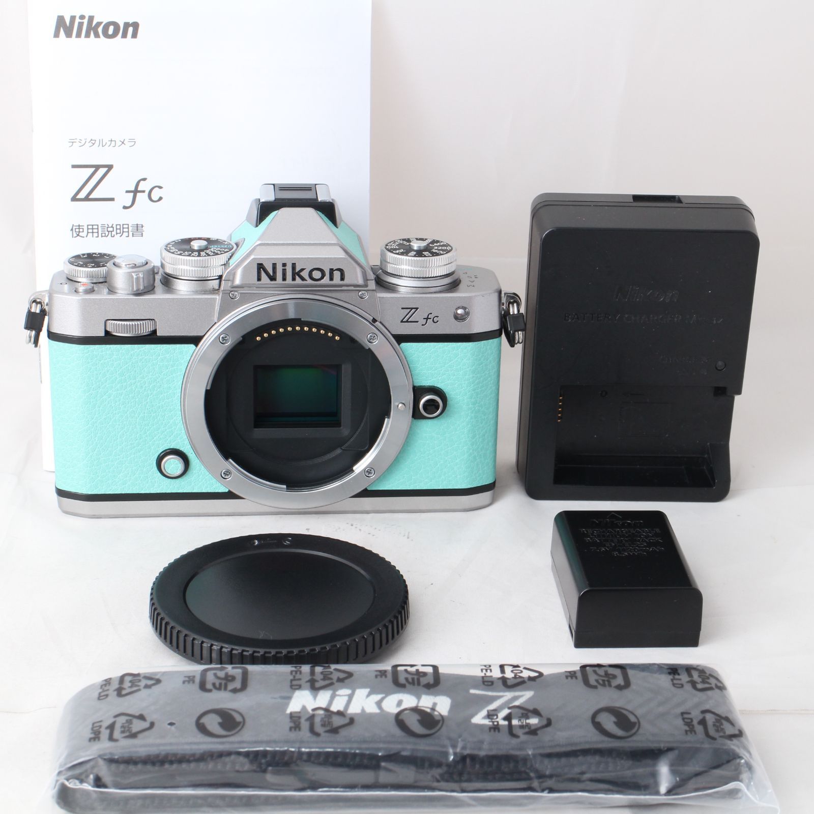 ☆ショット数5562・プレミアムエクステリア張替済（ミントグリーン・受付終了カラー）☆ Nikon Z fc ボディ Zfc シルバー #2596 -  メルカリ