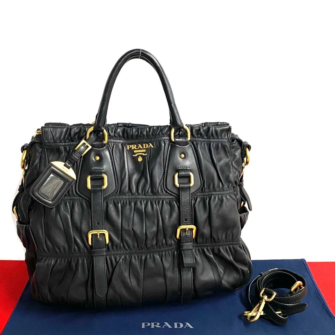 PRADA ブラック ボストンバッグ　極美品 Yahoo!オークション - 極美品 新品同様 PRADA プラダ ボストン