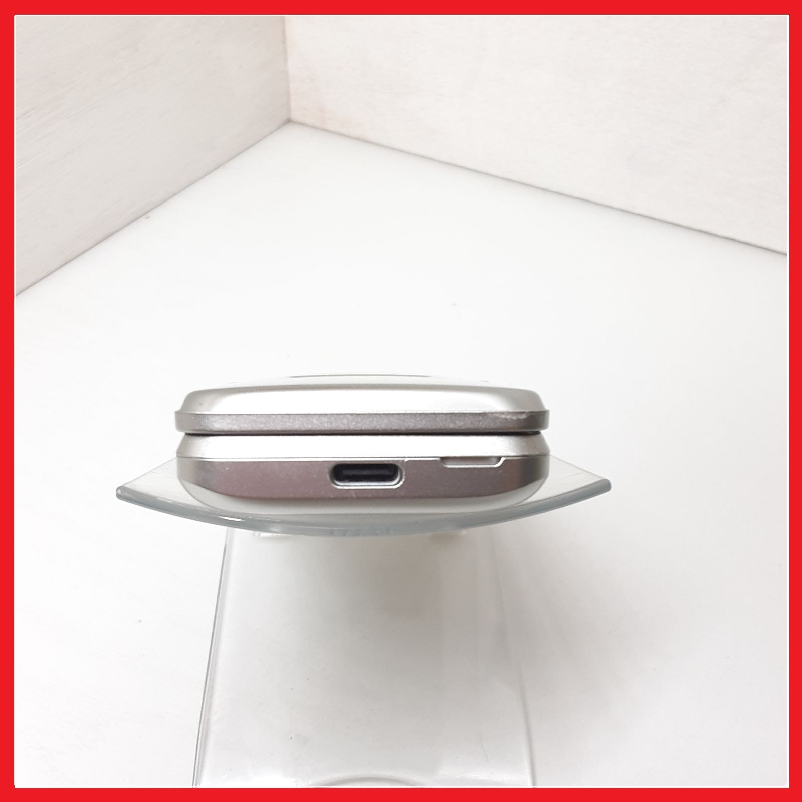 京セラ 折りたたみ式携帯電話（KYF41） au KYF41 シルバー折りたたみ