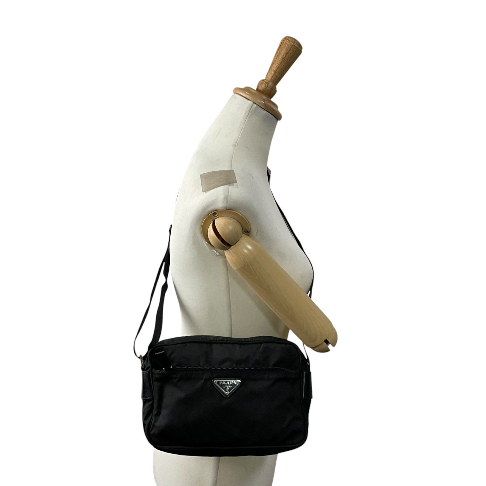 美品 PRADA プラダ ショルダーバッグ 斜め掛け カメラバッグ ナイロン  