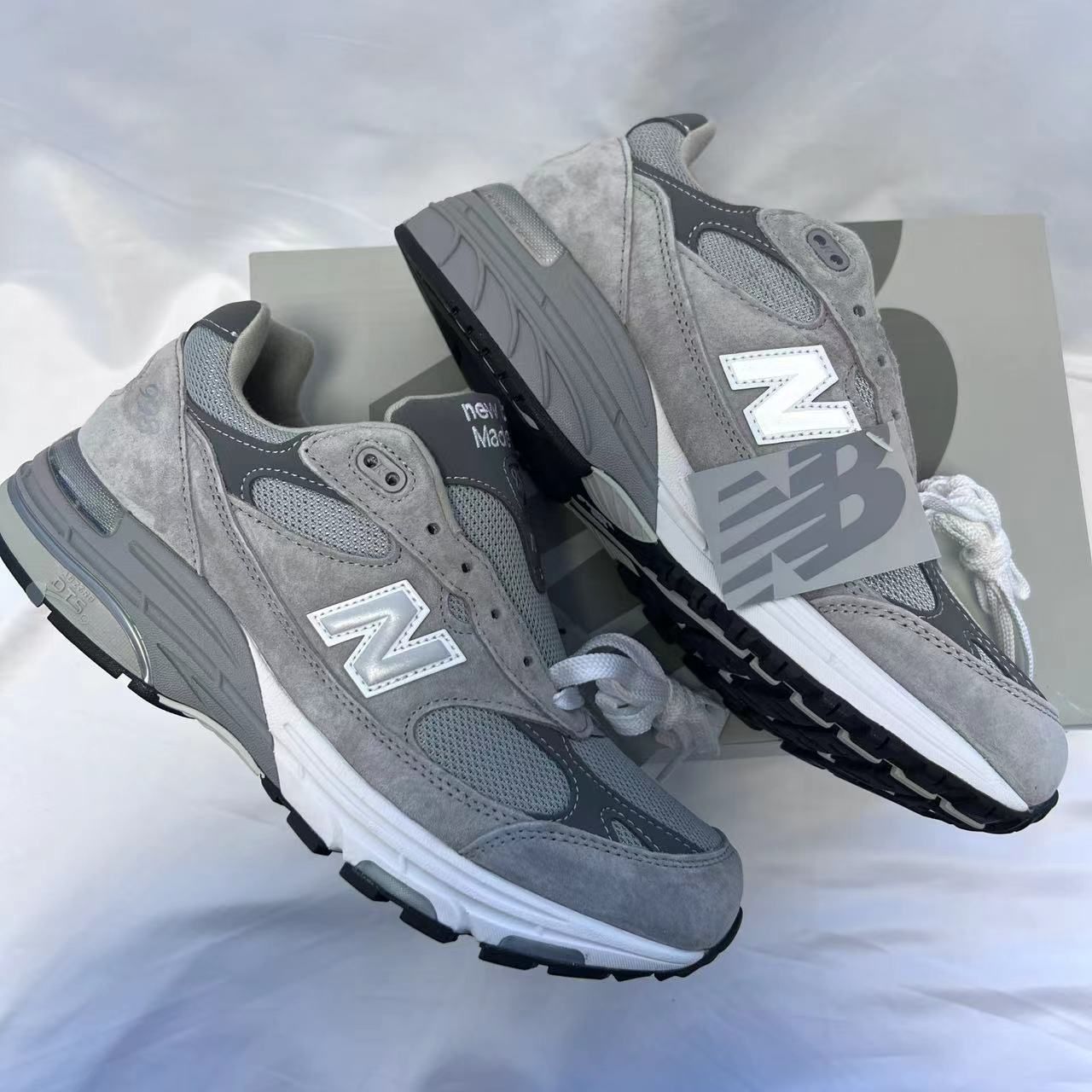 New Balance WR993GL 男性サイズ26.5cm / 女性サイズ23.5cm - メルカリ