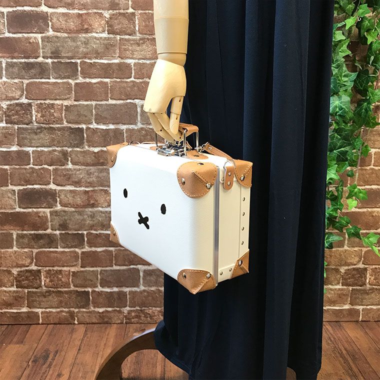 10%OFF☆フォローでクーポン【新品】ミッフィー トランク 4L