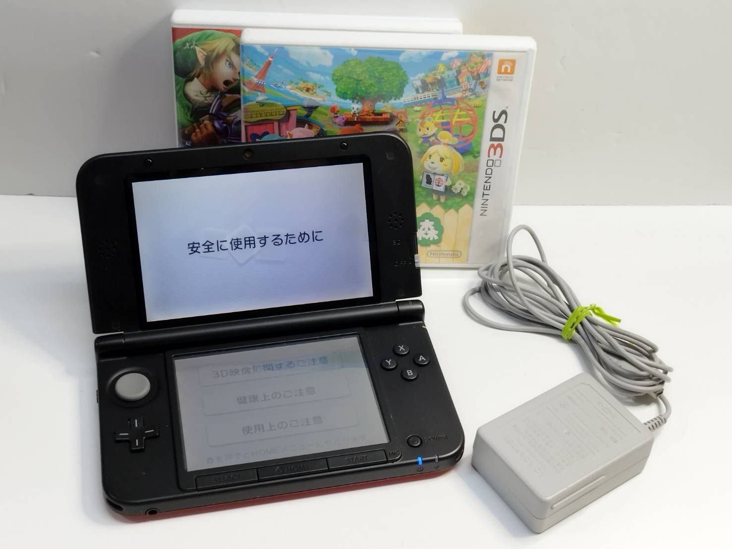 Nintendo 割引 3DS 本体 カセット2本付き Nintendo DS 本体 ブラック