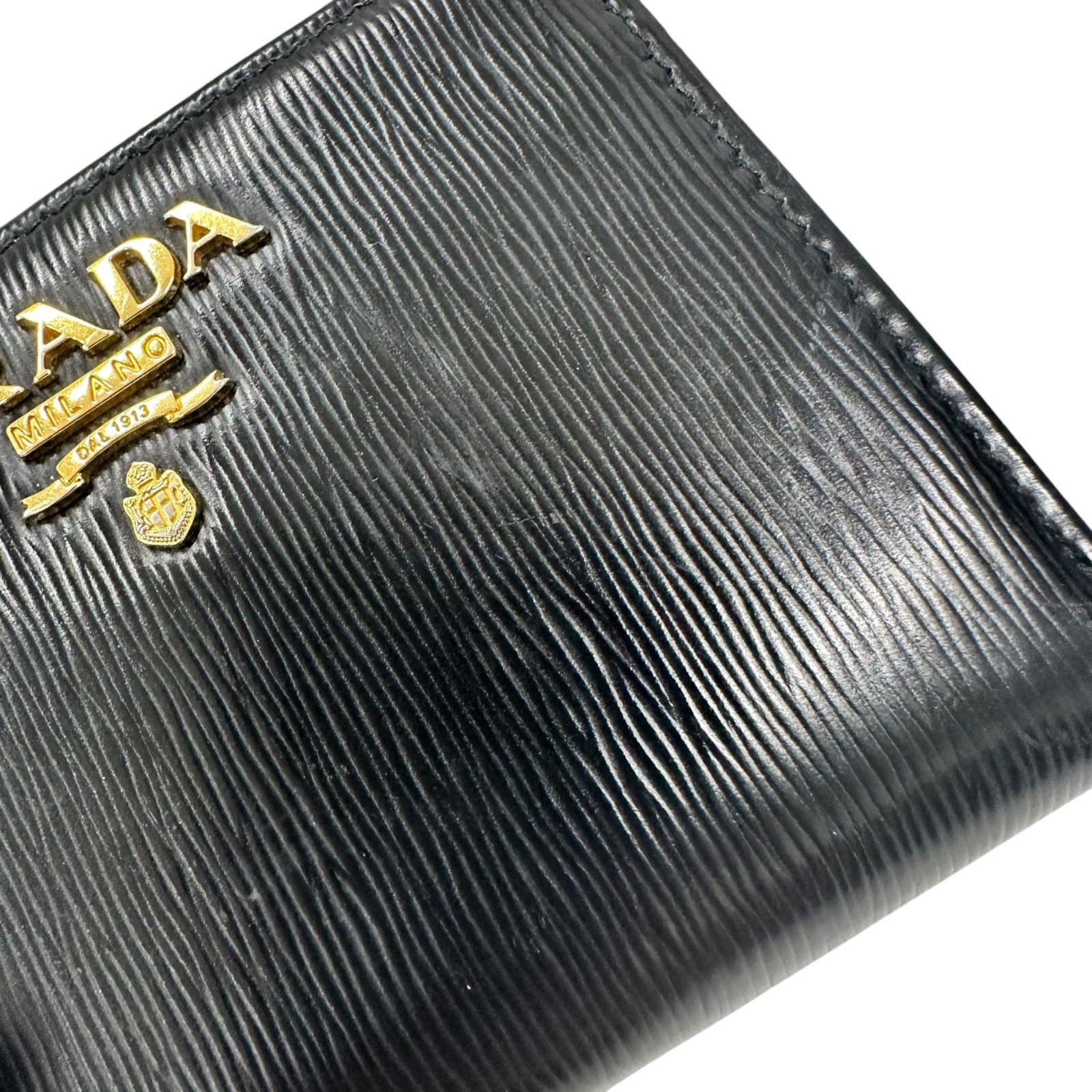 ✨鑑定済✨ PRADA コインケース サフィアーノレザー メタル 黒 ゴールド PRADA プラダ レザーコインケース サフィアーノ 黒 ブラック