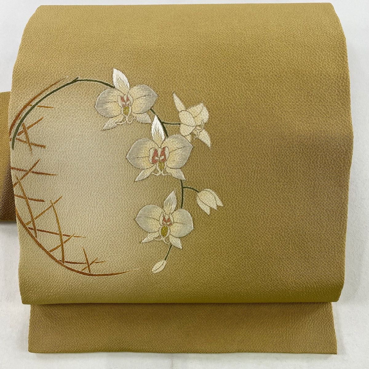 名古屋帯 秀品 胡蝶蘭 籠目 刺繍 金彩 黄土色 正絹