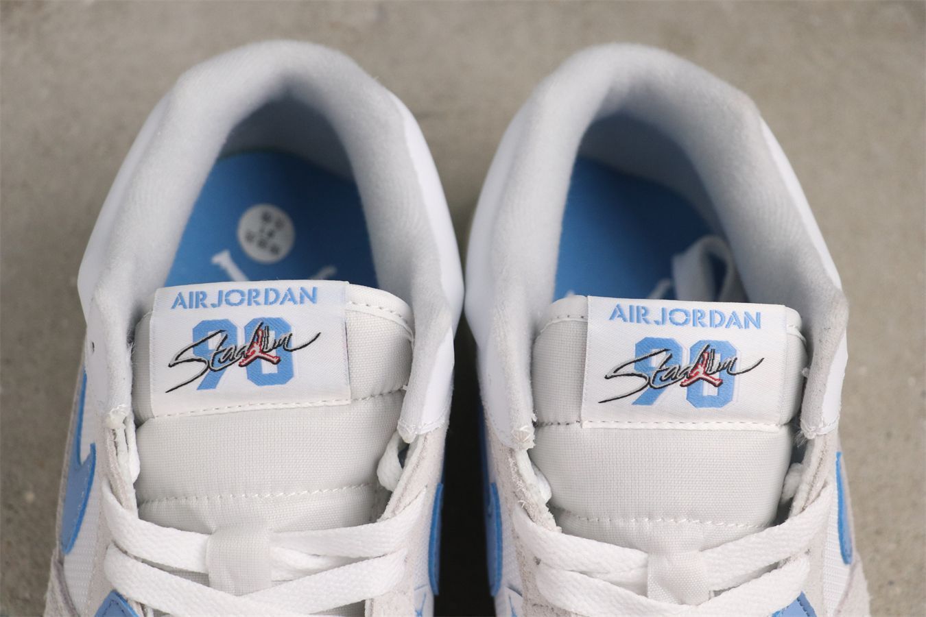 今日特価】Jordan DX4397-141 90 ホワイトライトブルー（White