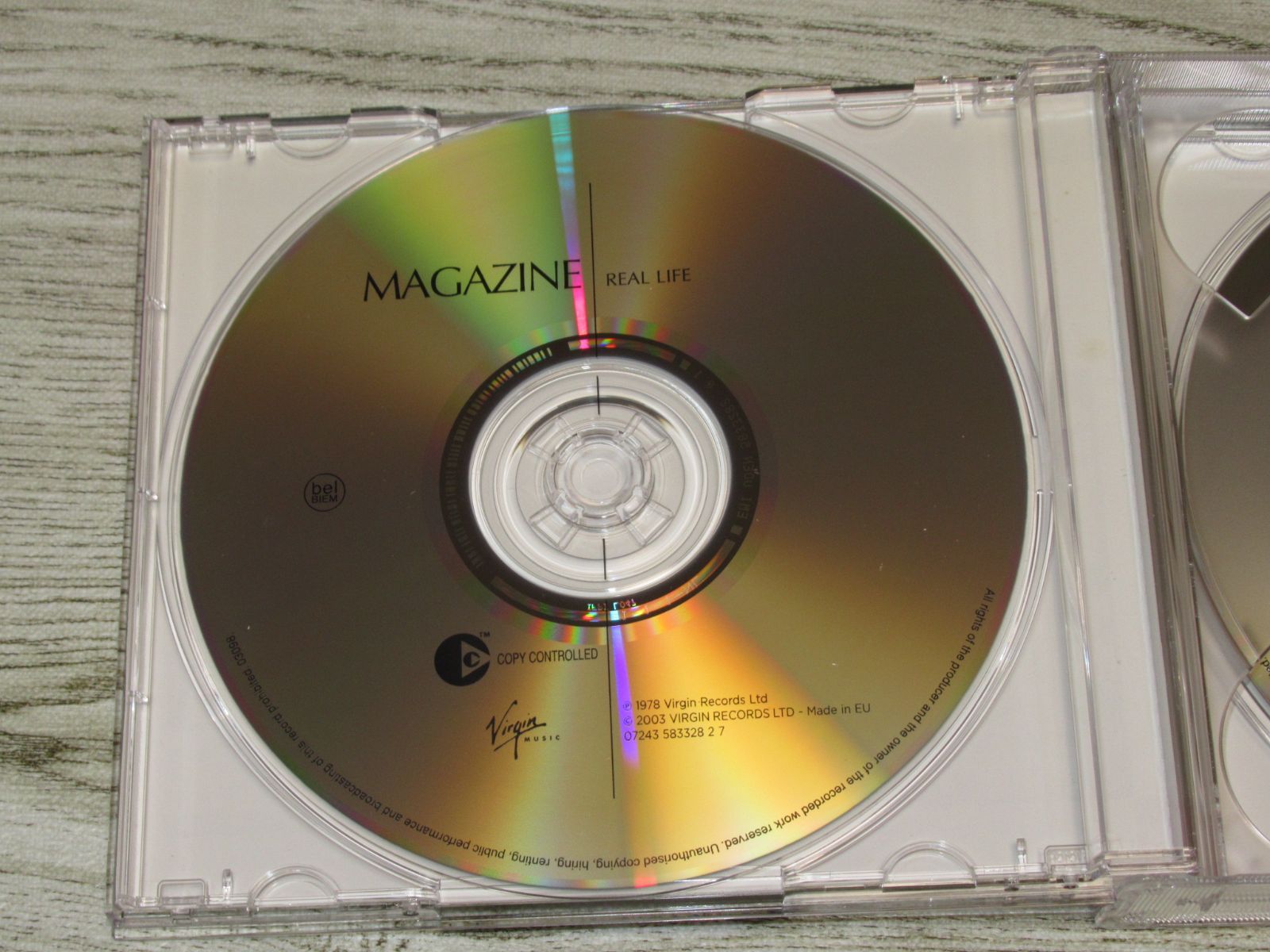 Real Life チソン 写真集とDVD ファンクラブ限定フォトカード Amazon