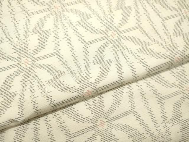 平和屋着物●本場大島紬　白大島　変わり麻の葉文様　正絹　逸品　未使用　DAAT1263tw 平和屋着物○本場大島紬 白大島 変わり麻の葉文様 正絹 逸品 未使用