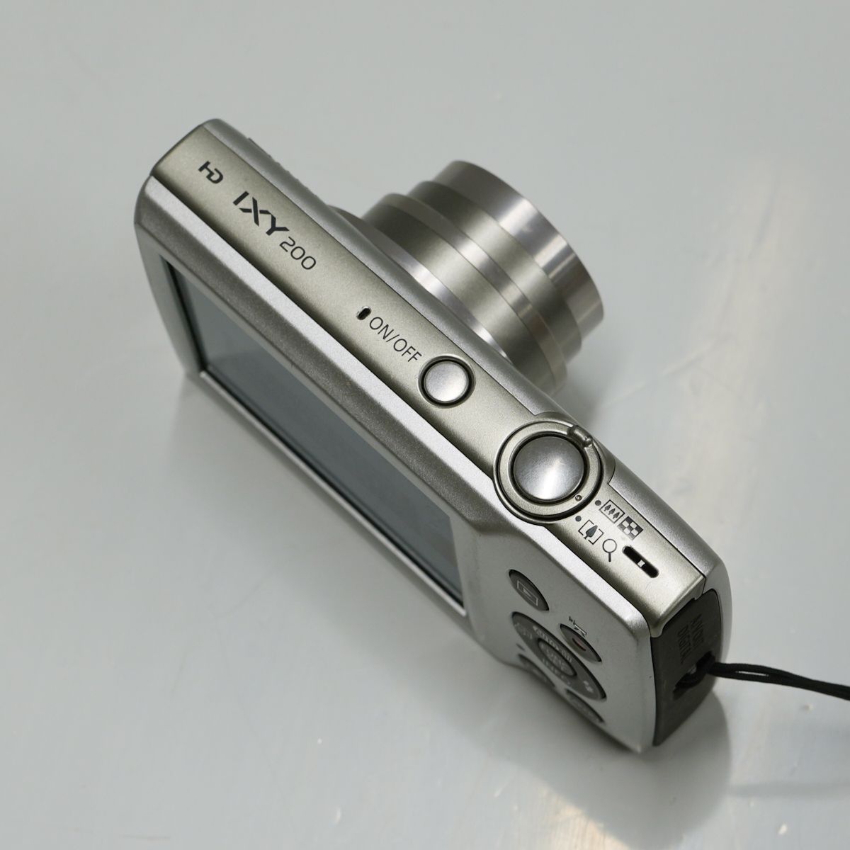 Canon IXY 200 USED美品 コンパクトデジタルカメラ 光学8倍ズーム 