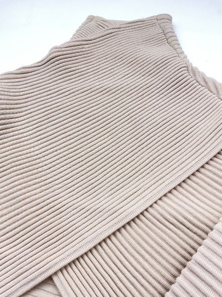 美品 VICTORIA BECKHAM　ビクトリアベッカム XS ベージュ アシンメトリーリプニット お値引き交渉大歓迎】 VICTORIA BECKHAM ビクトリアベッカム XS
