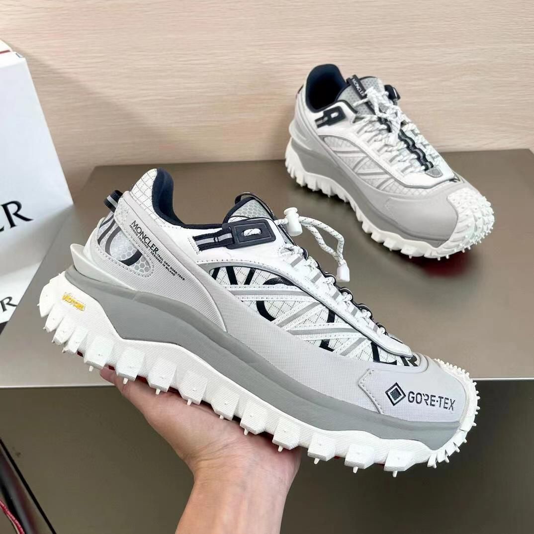 Moncler Trailgrip GTX モンクレール トレイルグリップ - メルカリ