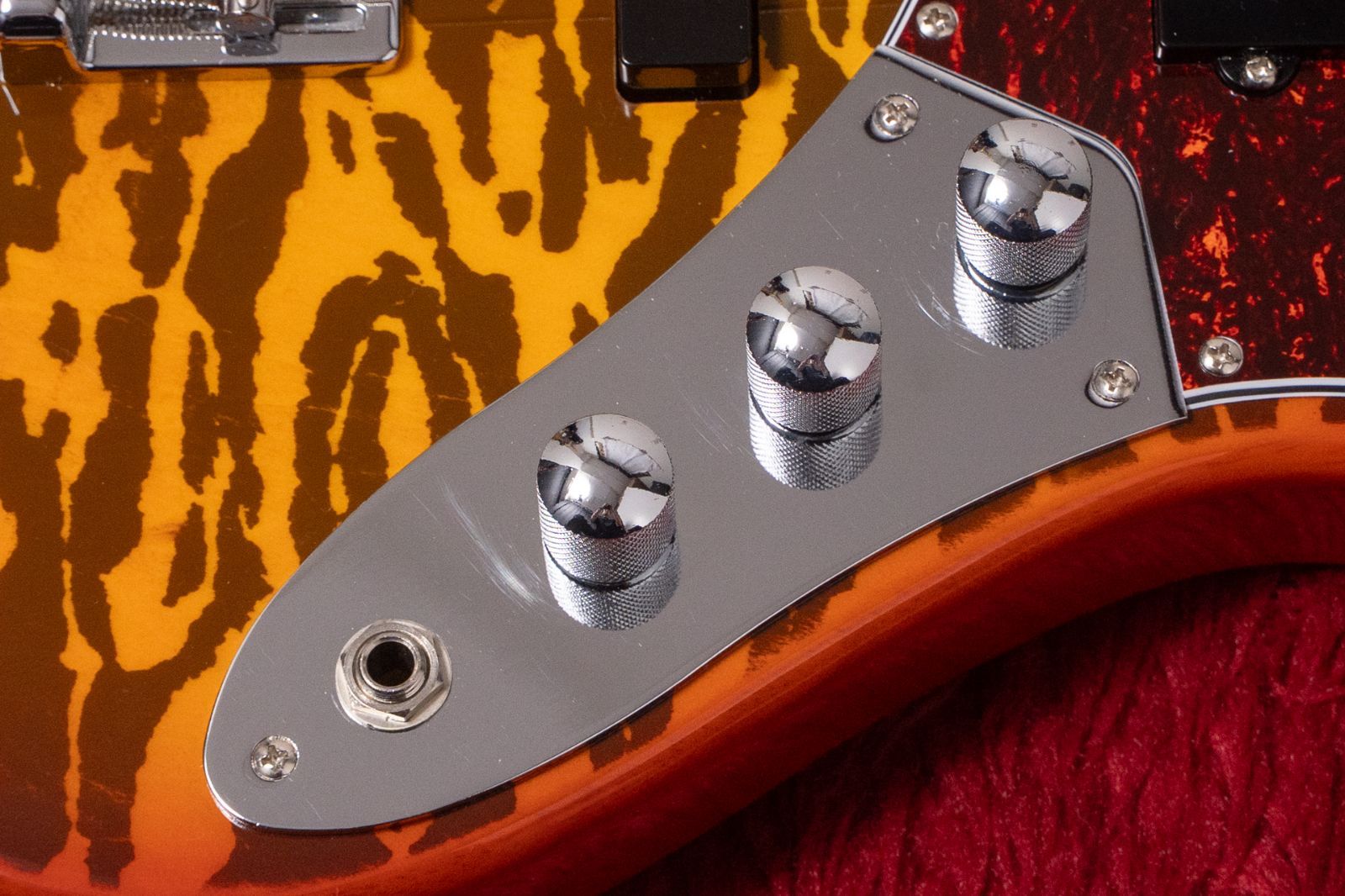 used】woofy basses / Poodle 5 Honey Sunburst 3.875kg【GIB横浜