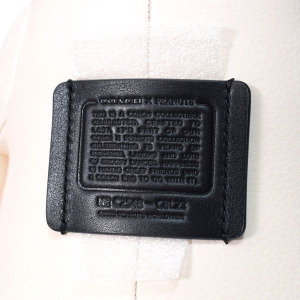 【COACH×スヌーピー】レザー製 コレクティブル スヌーピーCBL23 Amazon.co.jp: [コーチ] ドール スヌーピー ぺブルレザー