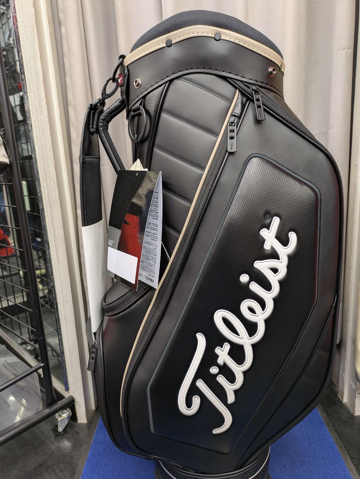 【即配送・新品・未使用】G/FORE キャディーバック ホワイト（プロ仕様） 新品・未使用】G/FORE キャディーバック ホワイト（プロ仕様