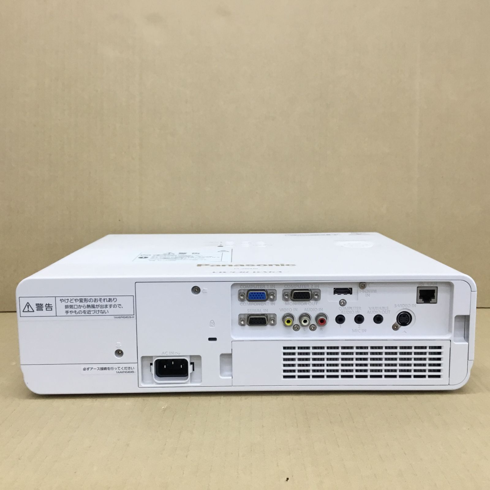 Panasonic - パナソニックPT-VW430 液晶プロジェクター 4300ルーメン 使用579H パナソニックPT-VW430 液晶プロジェクター 4300ルーメン 使用579H