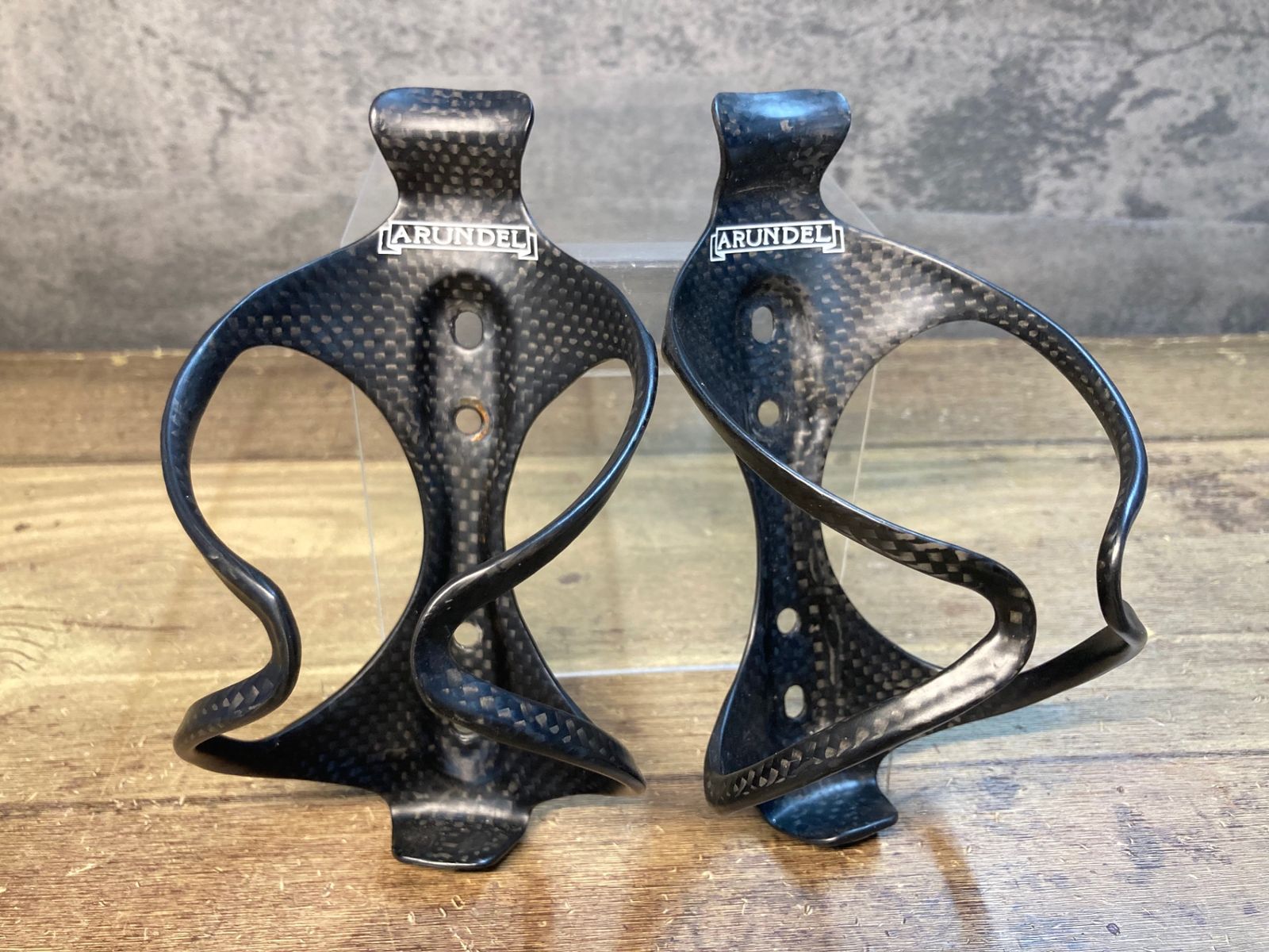 Arundel Mandible カーボンボトルケージ 2個セット黒 アランデル ARUNDEL