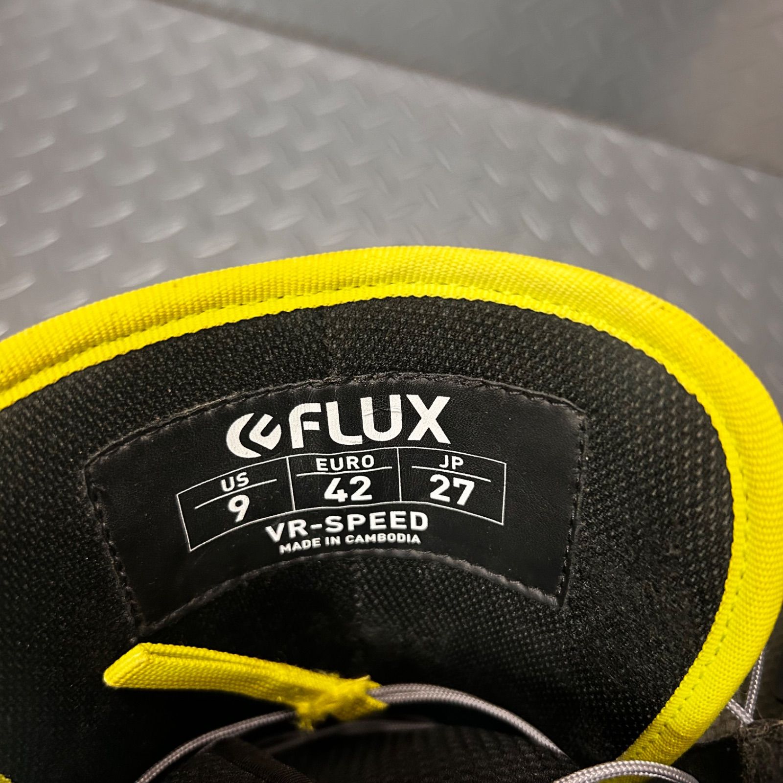  セット不可 売り FLUX スノーボードブーツ VR-SPEED グレー×イエロー 27.0 cm クイックレース フラックス スノーボード ブーツ(男性用) スノーボード