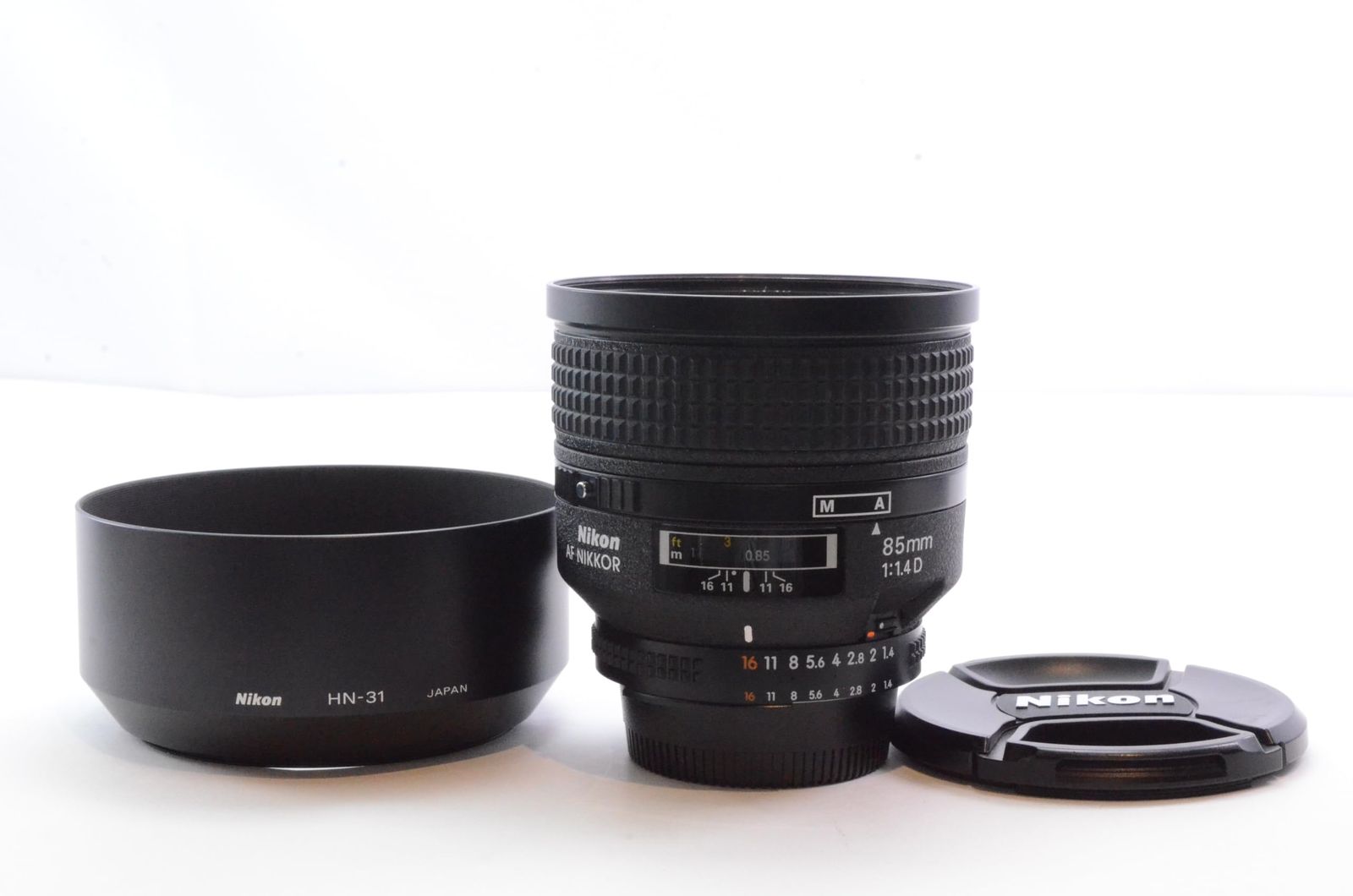 Nikkor 85