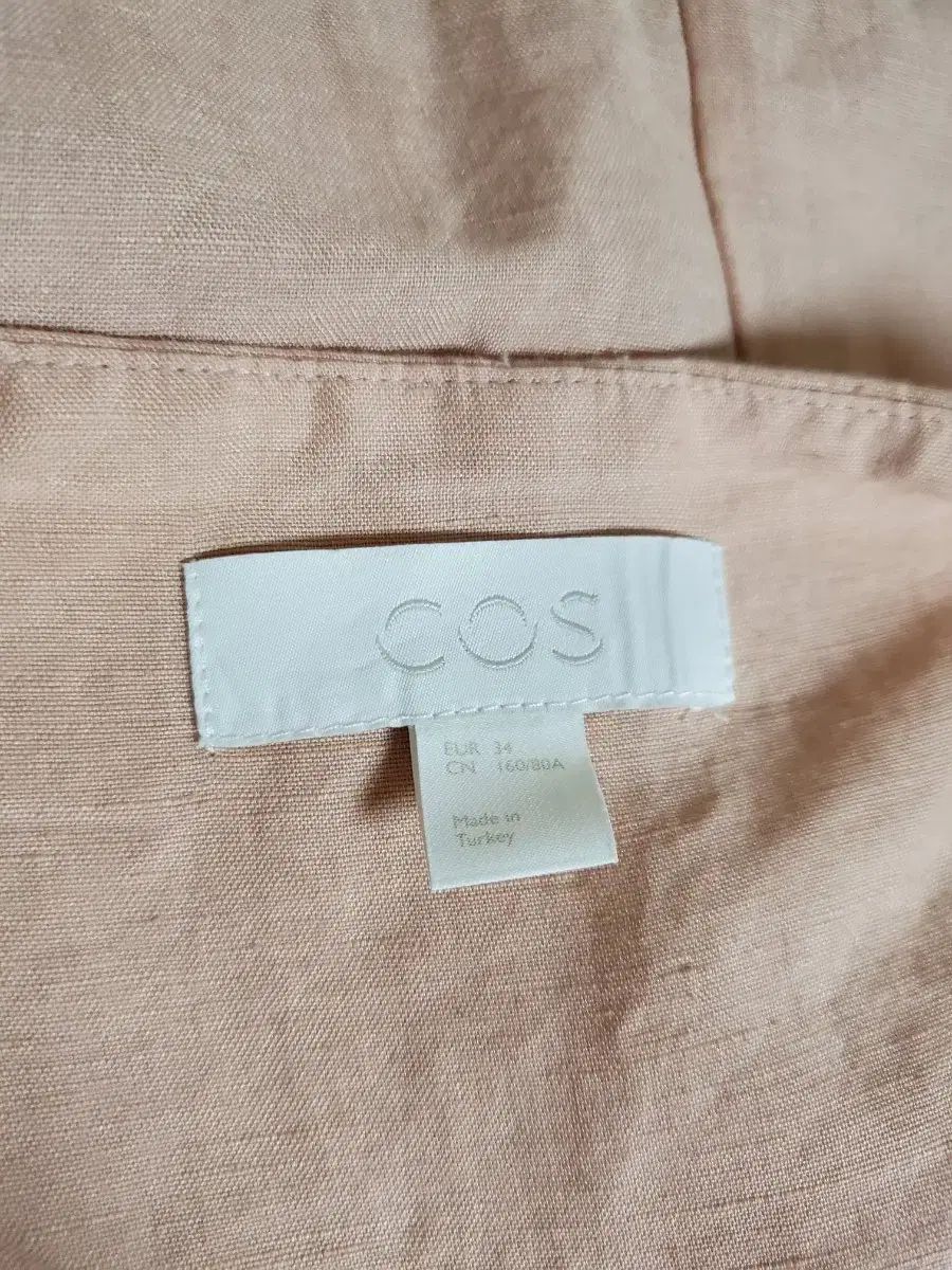 COS ピンク