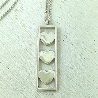 Tiffany ティファニー トリプルハート ネックレス