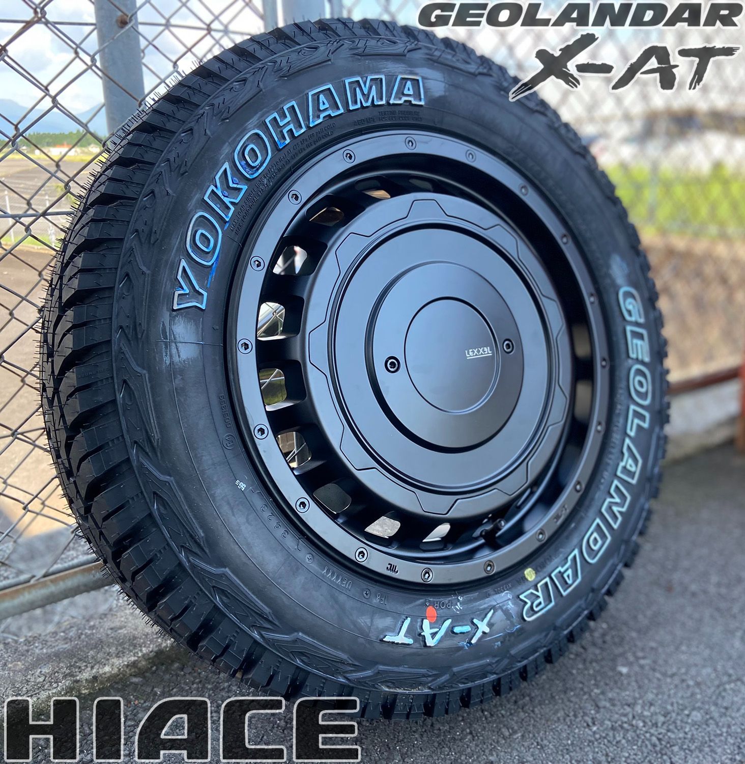 特価200系 ハイエース HIACE 16インチ SwaGGer BF グッドリッチ オールテレーン KO2 215/70R16 ホワイトレター オンロード ラジアルタイヤ