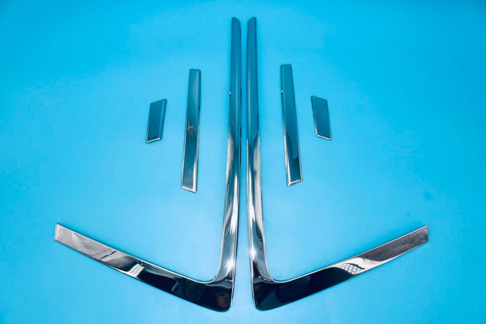 アルファード 30系 後期 フロントバンパー ガーニッシュ【C19】 - メルカリ