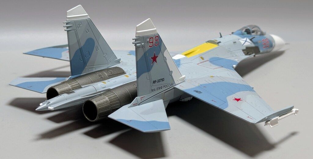 リラックスできる HOBBY MASTER 1 72 Su-27P フランカーB ロシア海軍航空隊 2020s 【即納可能】