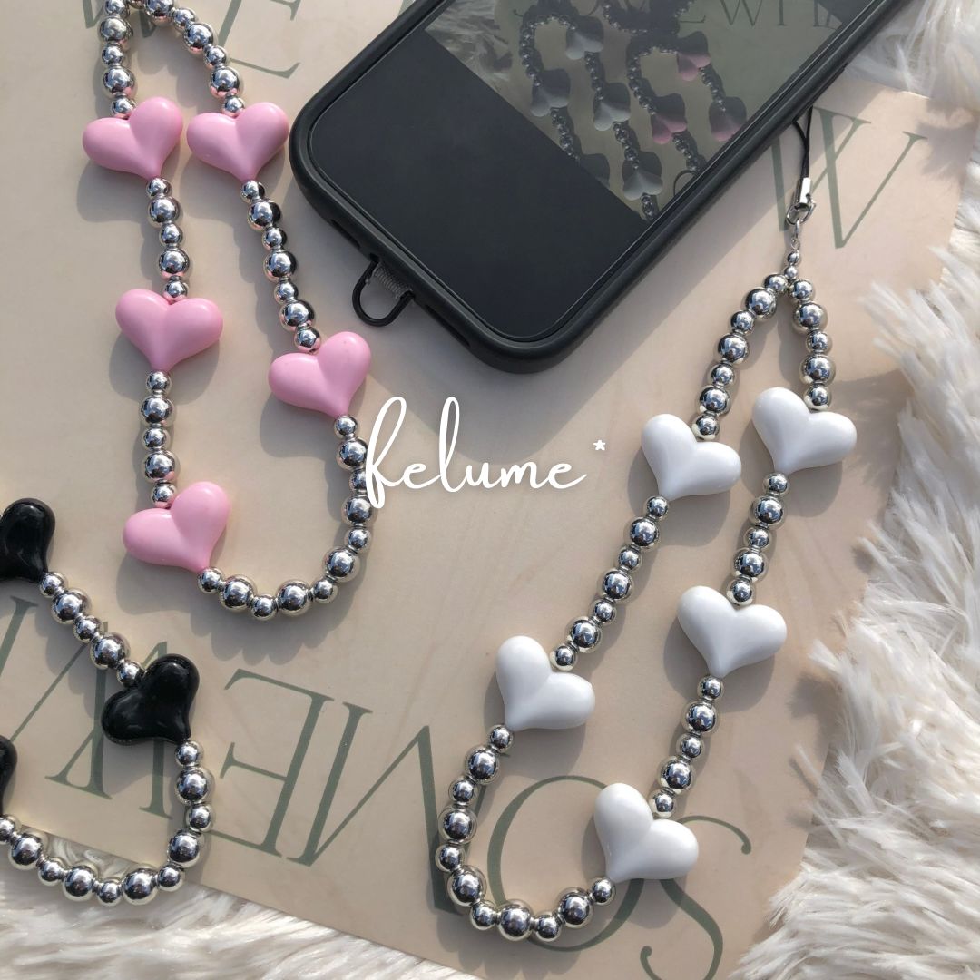 22. 黒ハート ハートビーズストラップ ビーズキーホルダー