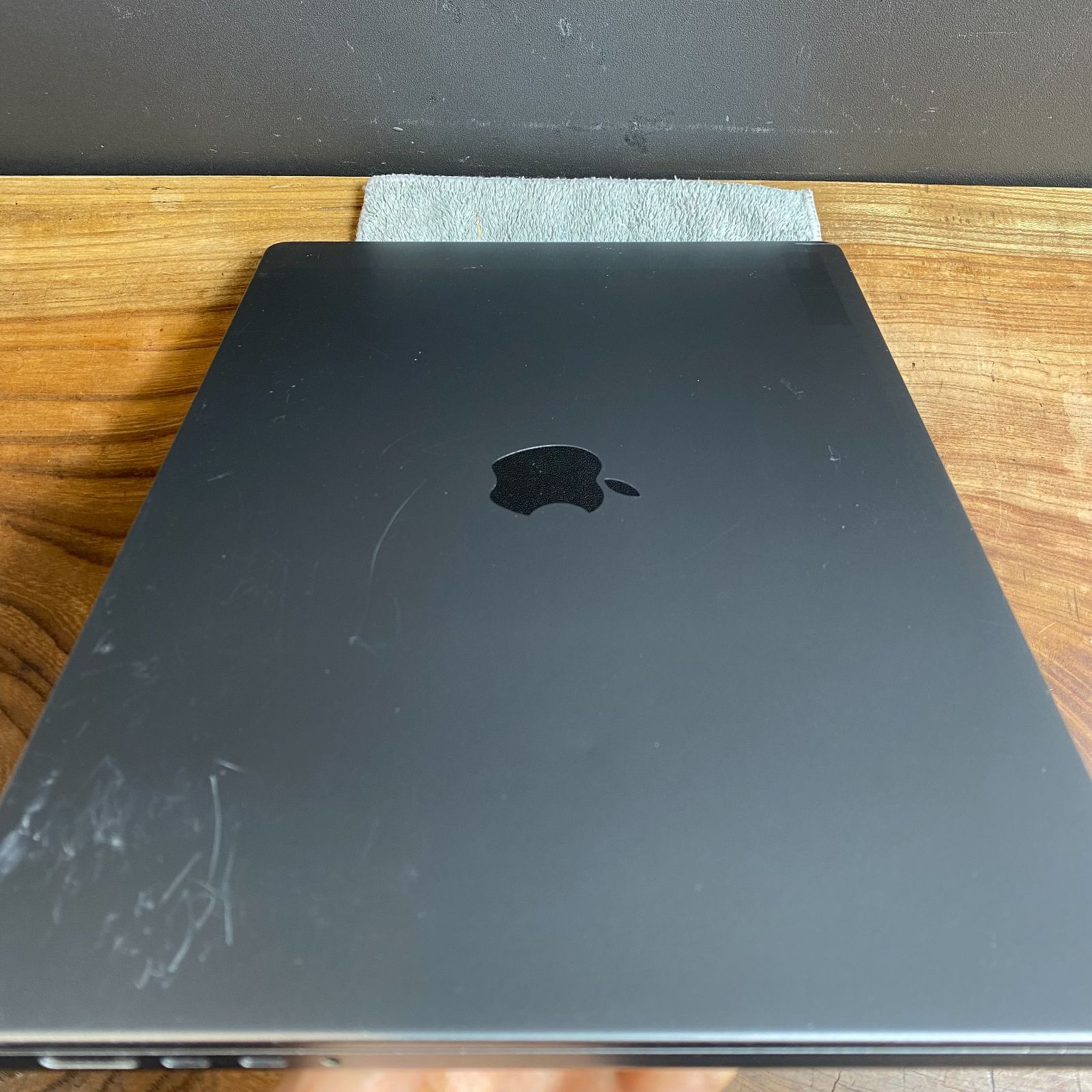 美品】MacBook Pro 16