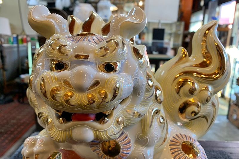 九谷焼 玉獅子 玉乗り獅子 白獅子 厄除け 招福 縁起物 レア