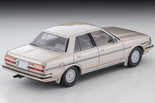 トヨタ クレスタ スーパールーセント ツインカム24（ベージュ）86年式 LV-N137c【トミーテック社1/64ミニカー】【トミカの時】