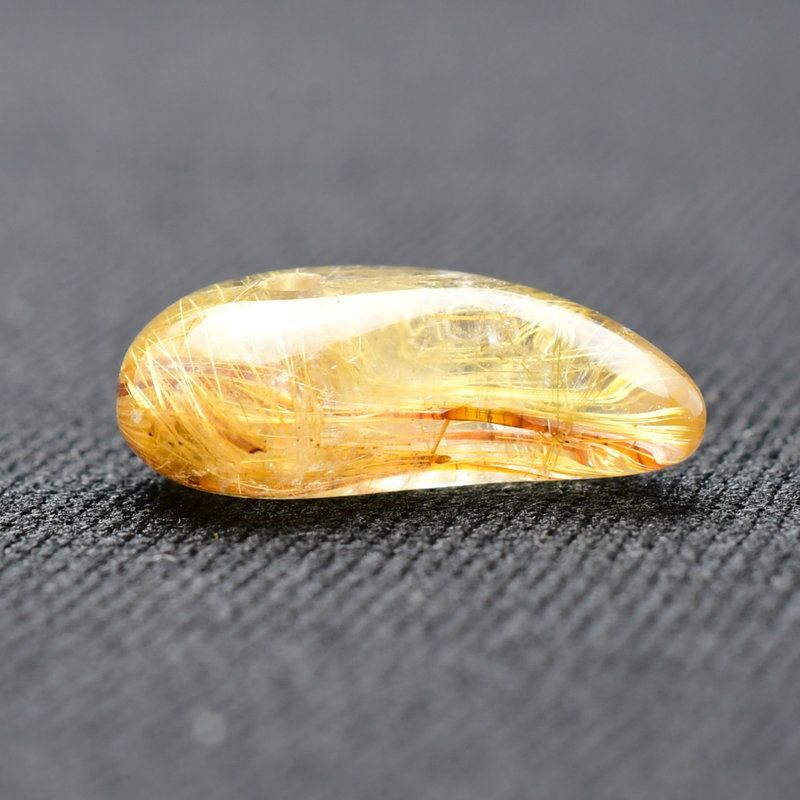 圧倒的な個性 2本の金針束が奇跡を呼ぶ 人気 勾玉 ゴールド ルチル クォーツ KMr77 お守り効果 力が宿る パワーストーン 勝負運 金運 目標達成 プレゼント 守護石 京海堂 天然石の卸 京の蔵 WWW_USTAUSTRALIA_COM_AU