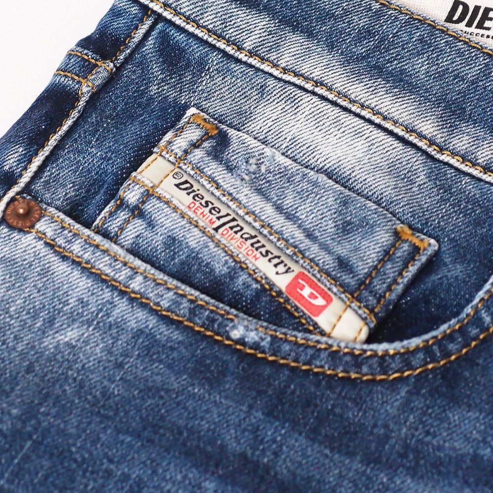DIESEL ディーゼル スリムテーパード パッチワークデニム D-STRUKT W31 