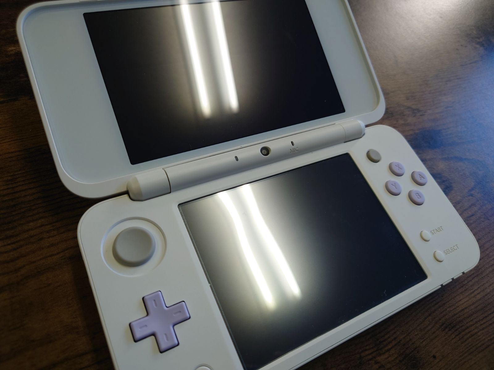 Newニンテンドー2DS LL ホワイトラベンダー 動作確認済