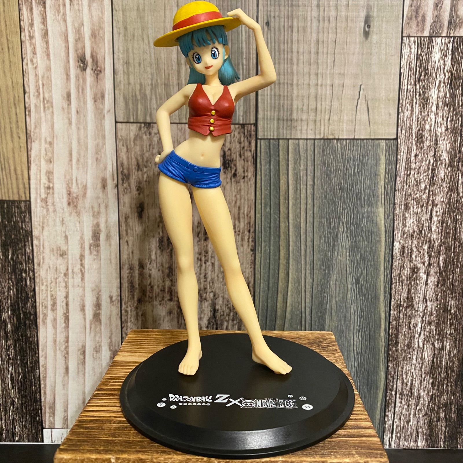 ドラゴンボールZ×ワンピース コラボフィギュア ブルマ (ルフィ