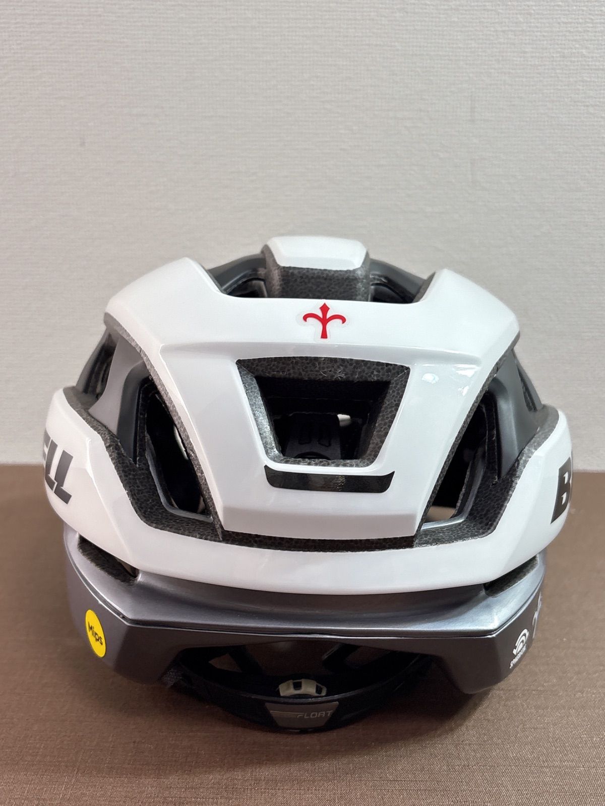 BELL(ベル) BELL(ベル) ヘルメット 自転車 サイクリング 子ども用 ZOOM2 [ズーム2 シルバー/ブルースタント M/L 7072839] 7072839 ベル(BE BELL ( ベル ) スポーツヘルメット CREST ( クレスト ) ホワイト ⁄ ブラック UA M⁄L ( 54-61cm )