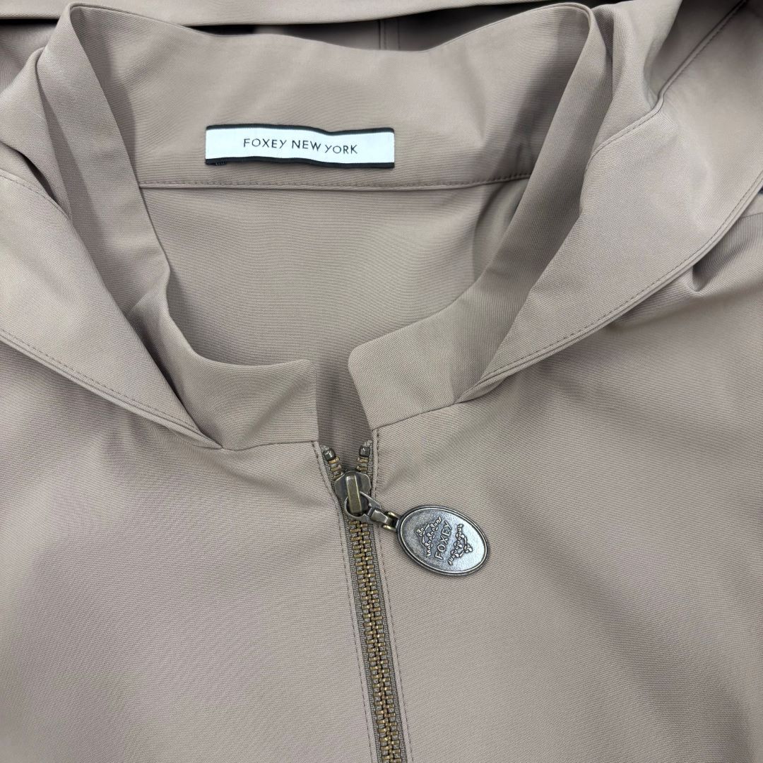 フォクシー ニューヨーク ニューヨーク フード付き レインコート  