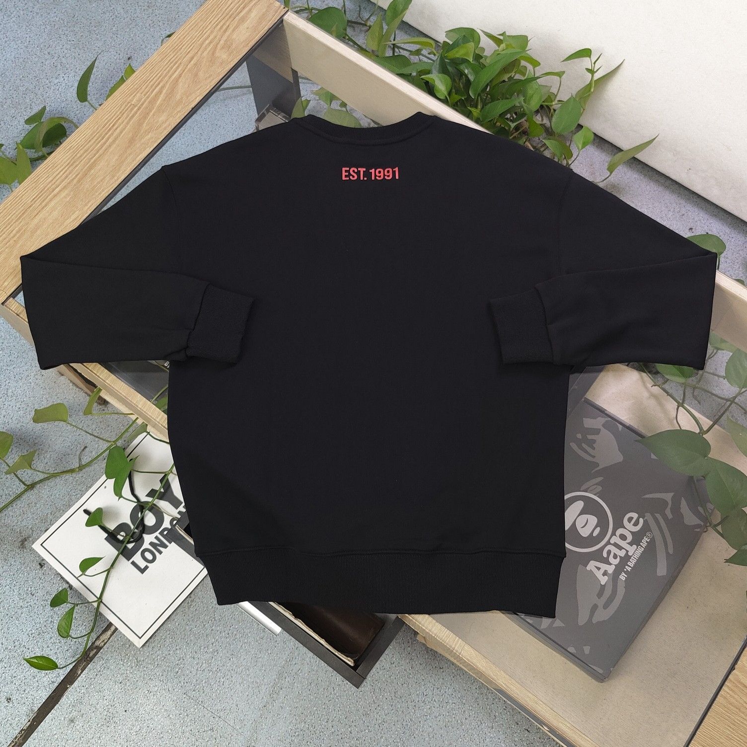 EVISU エビス スウェット トレーナー デカロゴ EVISU エヴィス スウェット トレーナー デカロゴ 黒